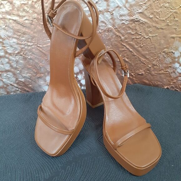 NWT Billini "Tahni" Faux Leather Strappy Platform Heels - Picture 2 of 16